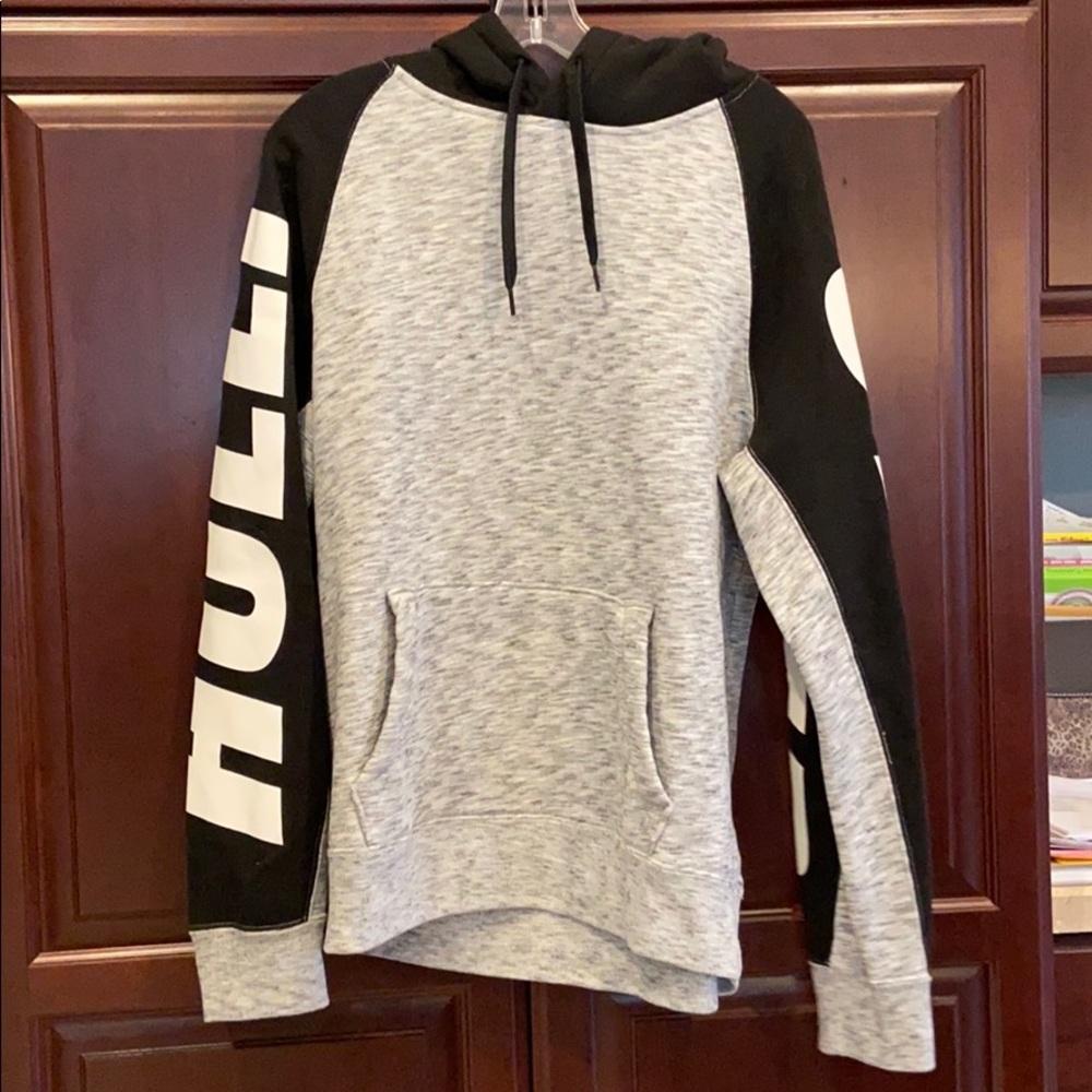 Men's black and grey Hollister hoodie
